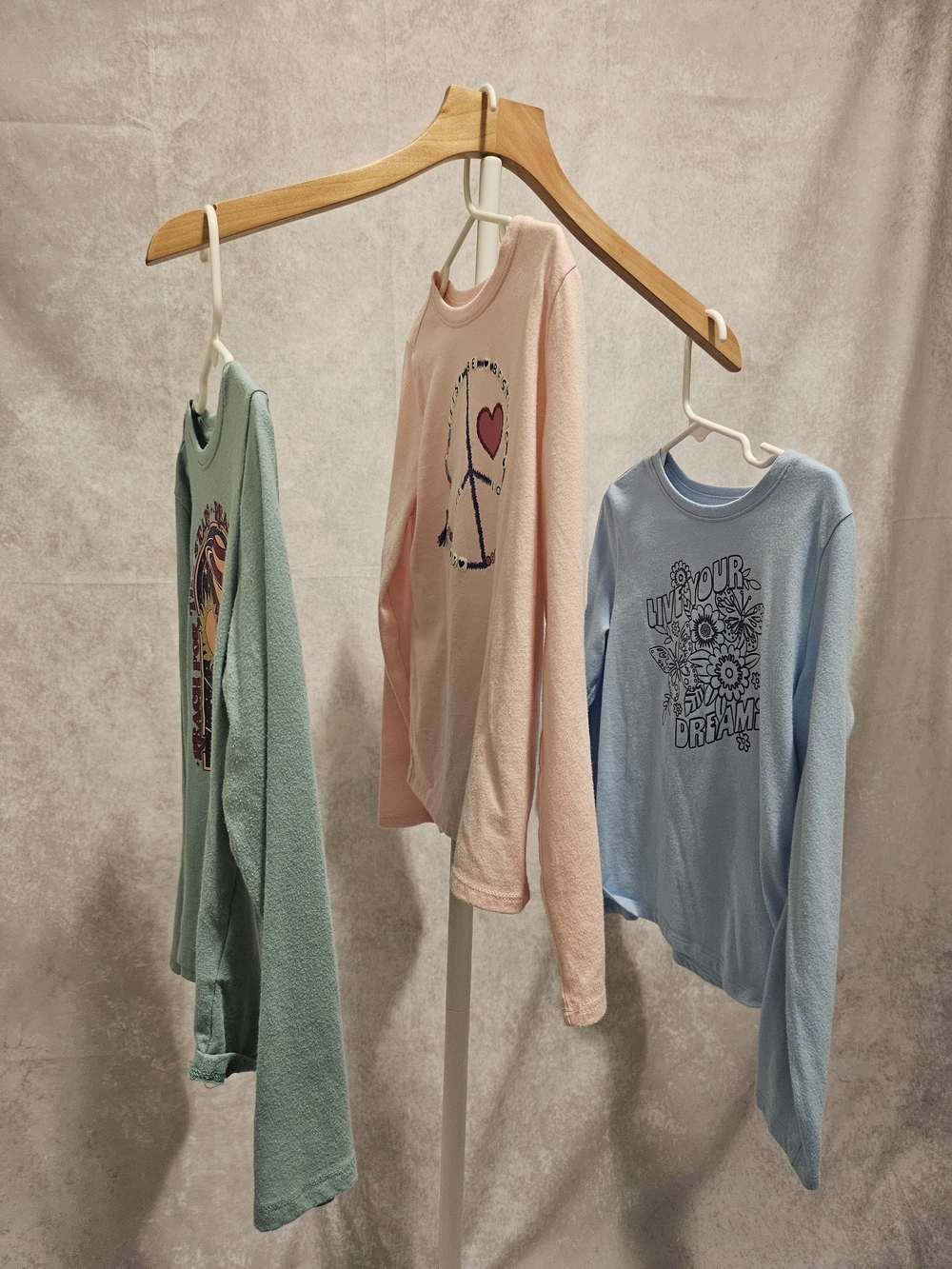 Girls 3 Pack Long Sleeve Graphic Tee Set - Pink, Blue, Green